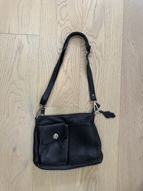 Leather roots cross body
